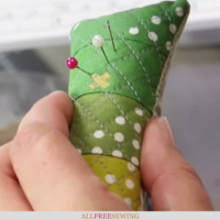 How to Make a Quilted Pincushion (Easy!)