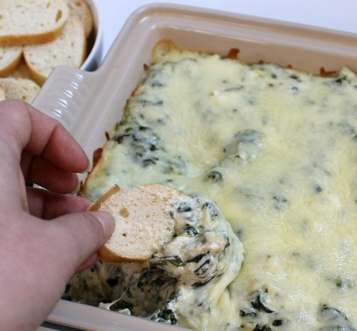 Super Cheesy Spinach & Artichoke Dip Recipe | RecipeLion.com