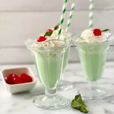 5 Minute Copycat Shamrock Shake