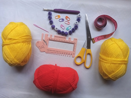 How to Add Beads with a Crochet Hook  Crochet hooks, Crochet basics,  Crochet instructions