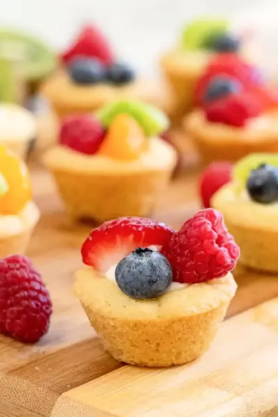 Cheesecake Sugar Cookie Cups (fruit Pizza!)