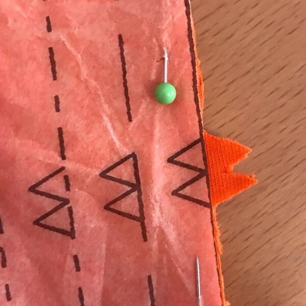 Marking Notches on Fabric: Cutting Notches Outwards - Double Triangles