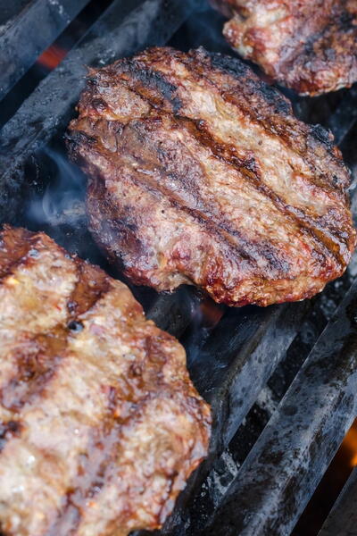 How Long To Cook Frozen Burgers On Grill