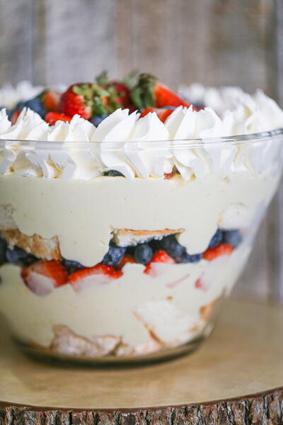 Easy Berry Trifle