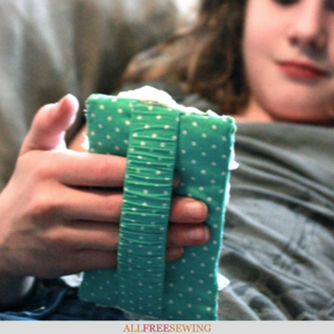 iCozy Phone Loop Holder Sewing Tutorial