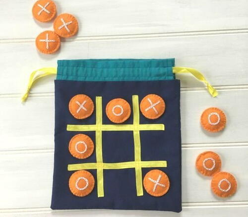 Noughts and Crosses travel Game Bag