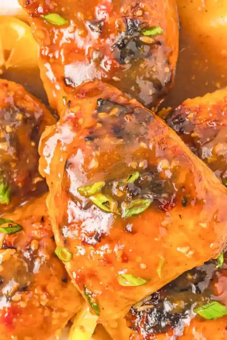 Honey Garlic Chicken Thighs (oven Baked!) | RecipeLion.com