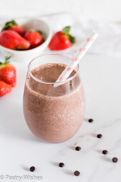 Strawberry Banana Chocolate Smoothie