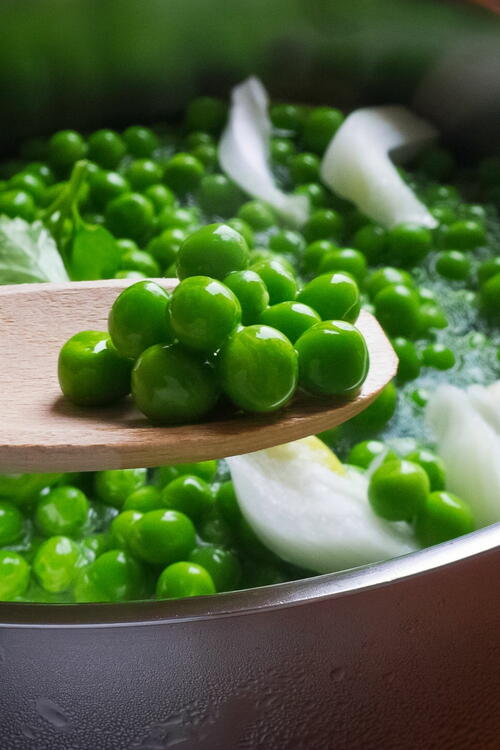 The Best Way To Cook Frozen Peas