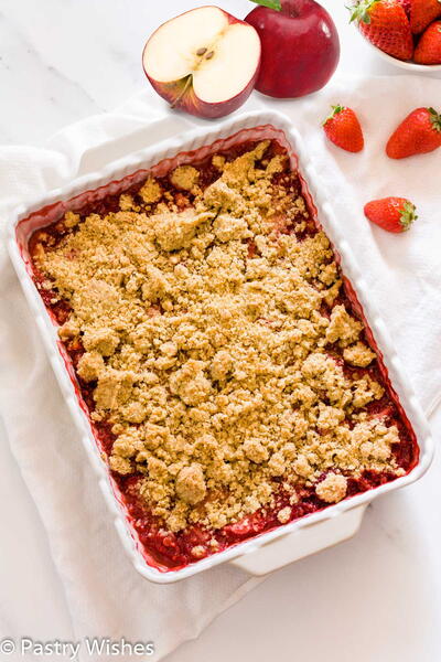 Easy Strawberry And Apple Crumble