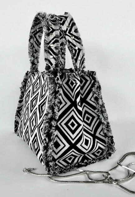Small Fringed Tote Bag Pattern