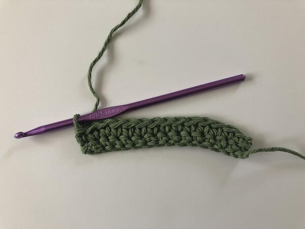 Crochet bar stitch step #4