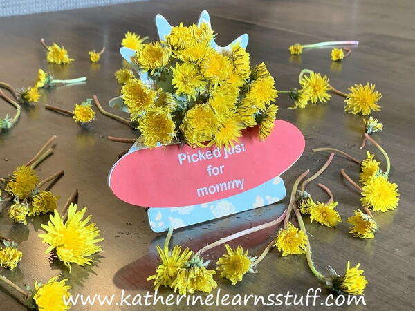 Simple Mother’s Day Paper Vase