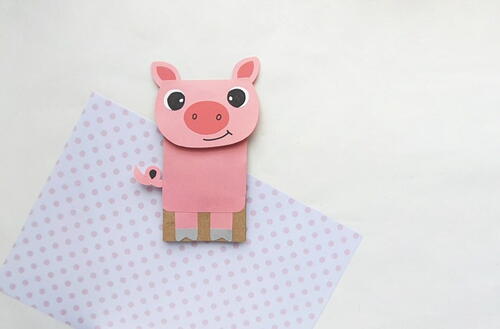 Paper Pig Puppet
