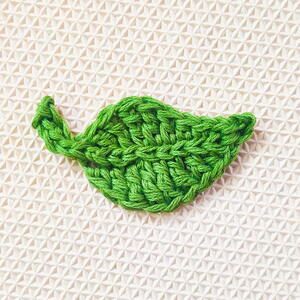 21 Free Crochet Leaf Patters • RaffamusaDesigns
