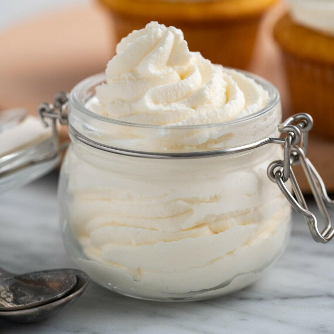 Stabilized Whipped Cream | RecipeLion.com