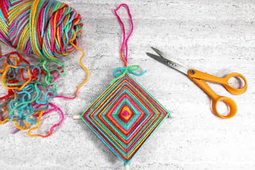 Make Bulky Yarn Out of Yarn {Iron Craft Challenge} - Our Daily Craft