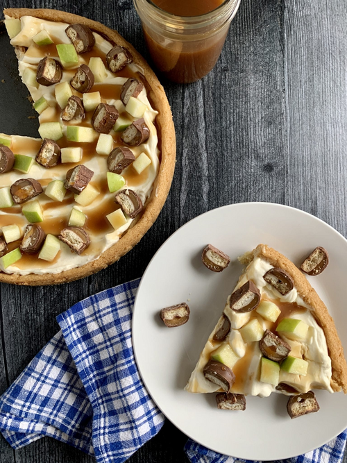 Caramel Apple Dessert Pizza