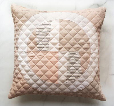 Make a Quilted Zipper Pillow