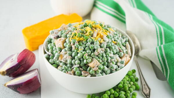 Easy Old Fashioned Pea Salad Recipe