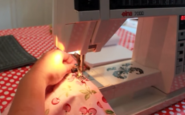 Cute Cloth Grocery Bag Dispenser DIY - sewing
