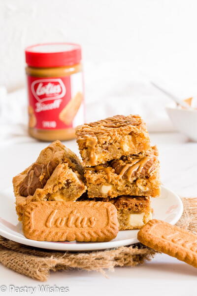 Biscoff Blondies