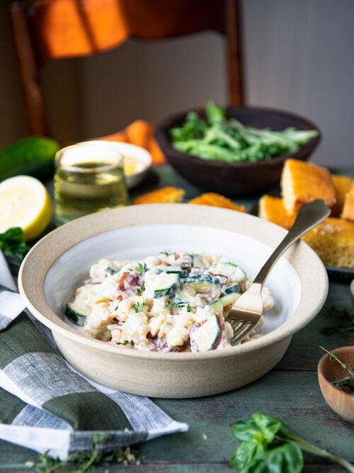 Cheesy Pasta With Zucchini And Bacon