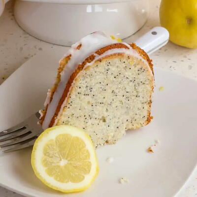 Lemon Poppy Seed Cake 