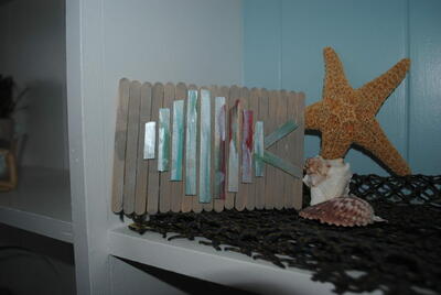 Make A Coastal Beach Painted Fish Wall Art From Popsicle Sticks