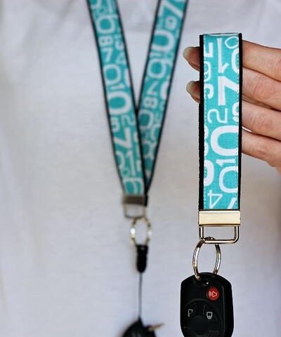 How to Make a Lanyard and Key Fob