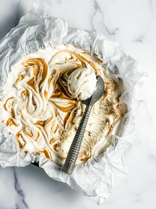 Vanilla Bean And Roasted White Chocolate Ice Cream