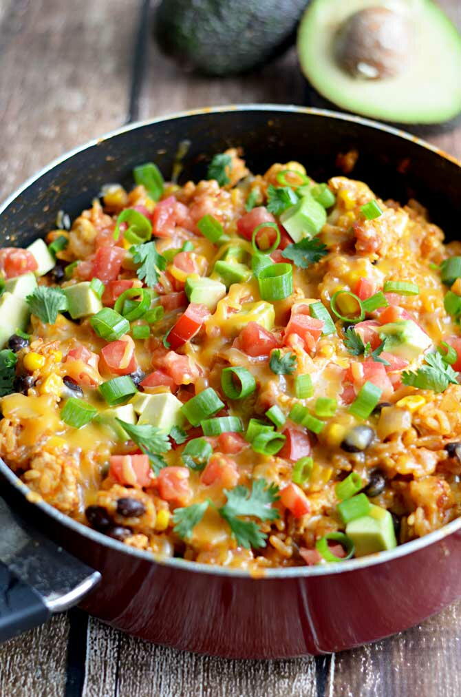 One Pot Cheesy Mexican Chicken Skillet | RecipeLion.com