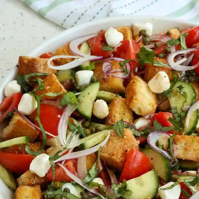 Easy Pazanella Salad