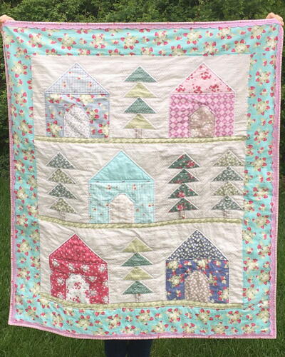 Cozy Cabins Wall Quilt Pattern