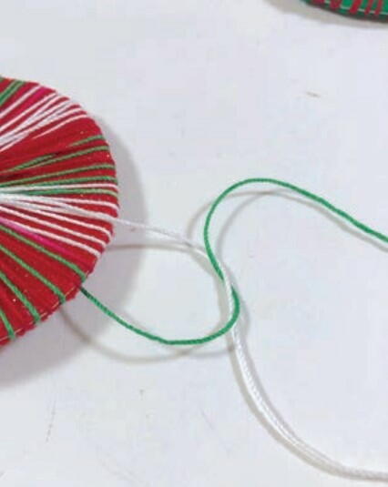 No-Sew Wrapped Thread Ornaments - close up of thread wrapping
