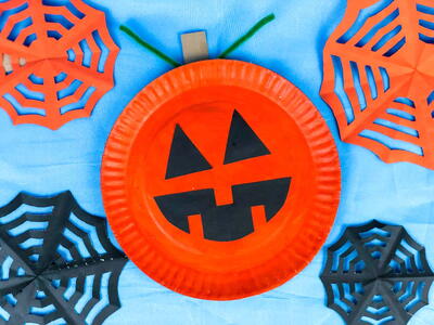 Halloween Paper Plate Pumpkin Craft