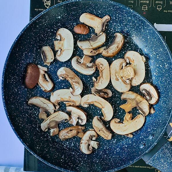 Creamy Mushroom Zucchini Pasta (without Cream!)