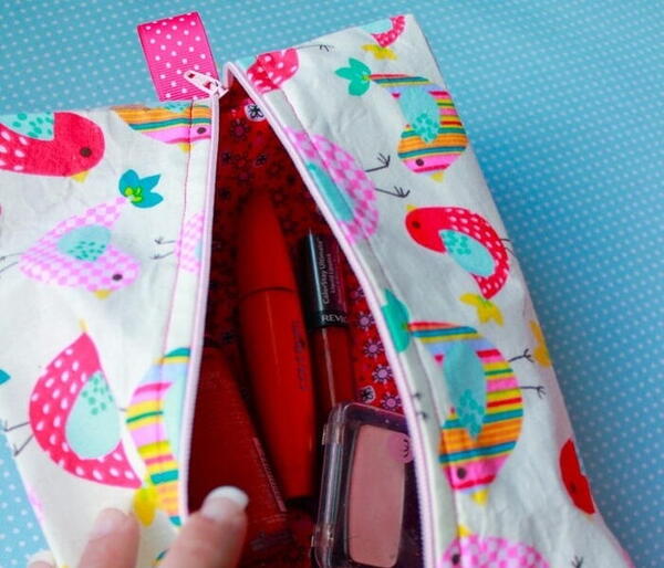 Boxy Cosmetic Bag Tutorial