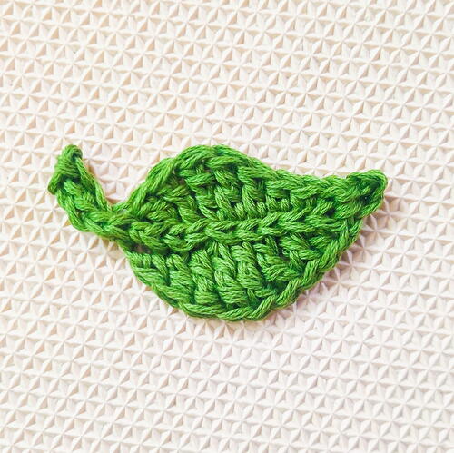 Crochet A Leaf Applique Quick And Easy Crochet Pattern