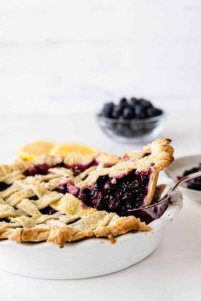 Homemade Fresh Blueberry Pie
