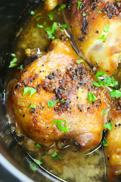 Slow Cooker Garlic Brown Sugar Chicken