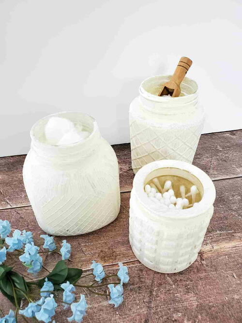 Cute Farmhouse Style Dollar Store Diy Painted Jars | DIYIdeaCenter.com