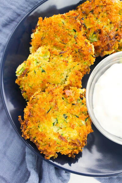 Crispy Zucchini Fritters | FaveSouthernRecipes.com