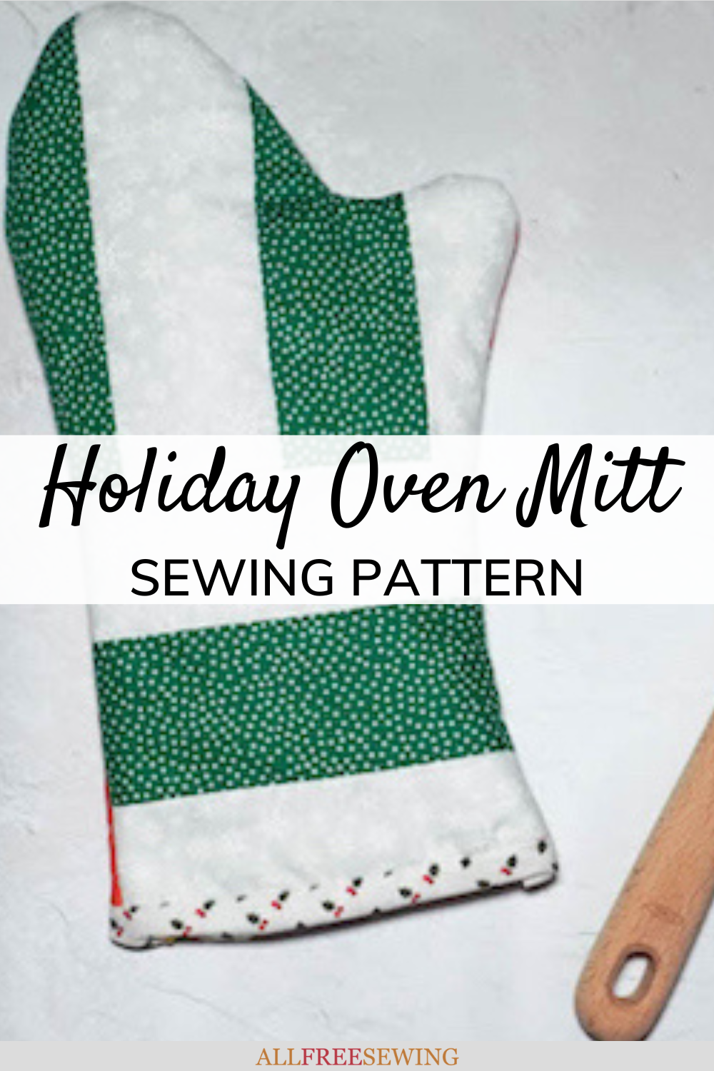 Holiday Oven Mitt Sewing Pattern (Free) | AllFreeSewing.com