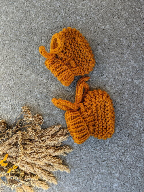 Knit Baby Booties