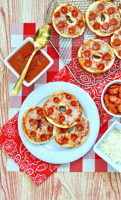 Air Fryer Pizza Bagels 