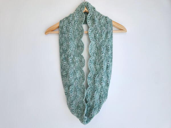 crochet circle scarf pattern