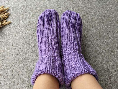Flat Ribbed Knit Socks