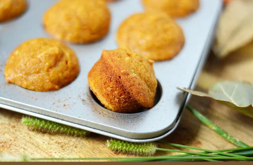 Easy Pumpkin Mini Muffins Recipe