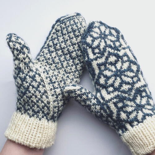 Lumi Colorwork Mittens